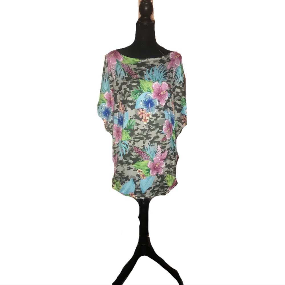 Rouge Collection Camo Floral Shirt